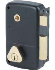 CISA vertical handle lock