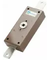 Mottura 34.327 2-point lock, with square follower of 8 Mottura 34.327 2-point lock, with square follower of 8